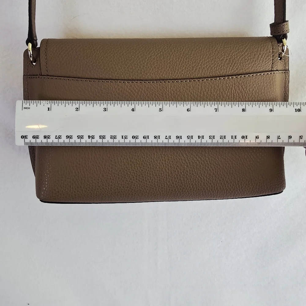 NWT Michael Kors Evelyn Medium Flap Crossbody Bag Beige Pebbled Leather Purse